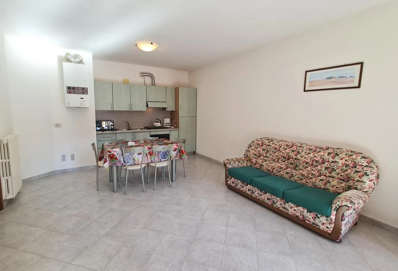Apartment Bonaventura Appartamenti 12345 Agriturismo Gardola Centro Storico Tignale Italien